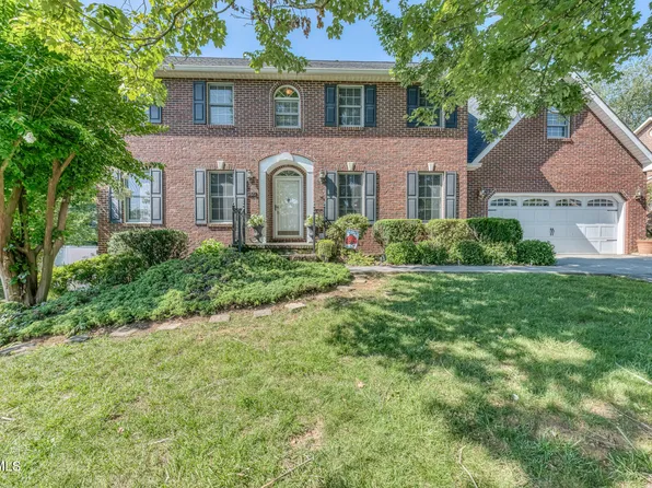 3422 Berkshire Cir, Johnson City, TN 37604
