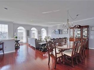 2007 Huntington Ln, Easton, PA 18040