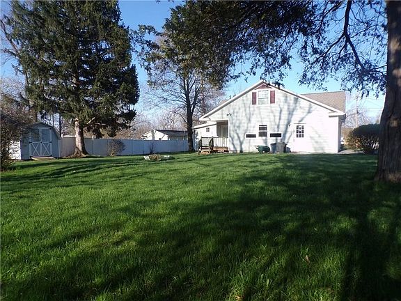 4th image of 4617 Wildflower Dr
