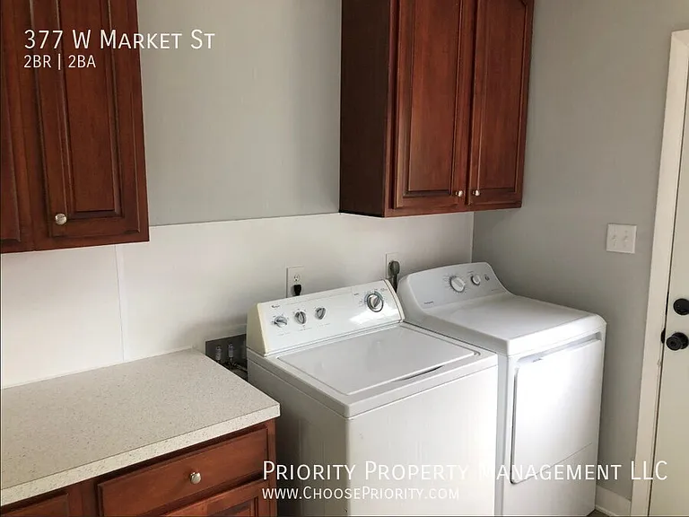 377 W Market St — Photo 12