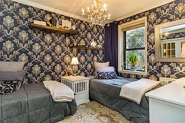 Rented by Century 21 Metropolitan