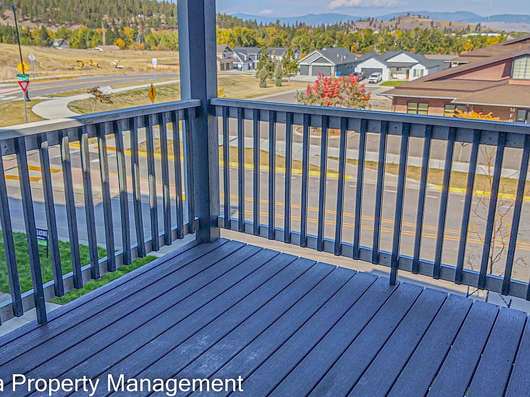 Jenny Place Apartments — Photo 10