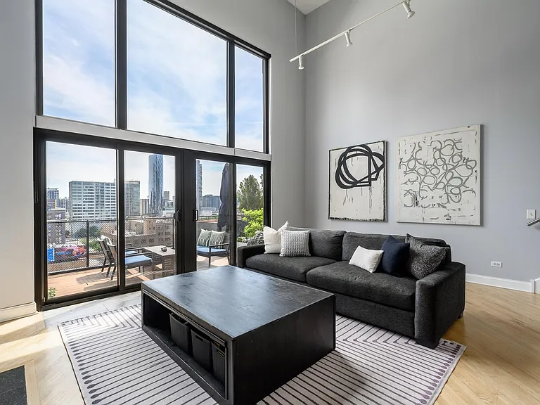 616 W Fulton St #712 — Photo 2