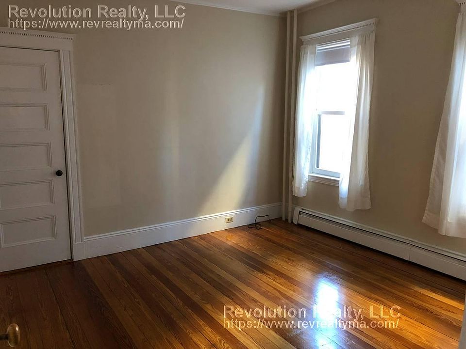 2nd image of 90 Josephine Ave #1