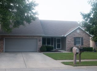 2274 Cailynn Dr, Terre Haute, IN
