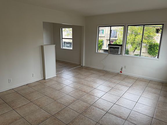 4th image of 15231 Acre St #D
