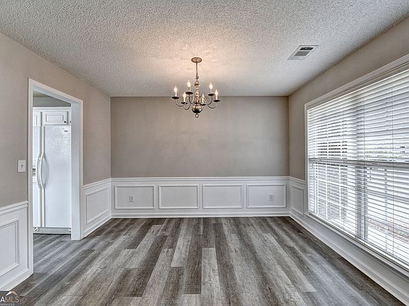 5th image of 9210 Friarbridge Dr