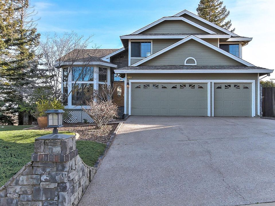 1st image of 12120 Peregrine Way