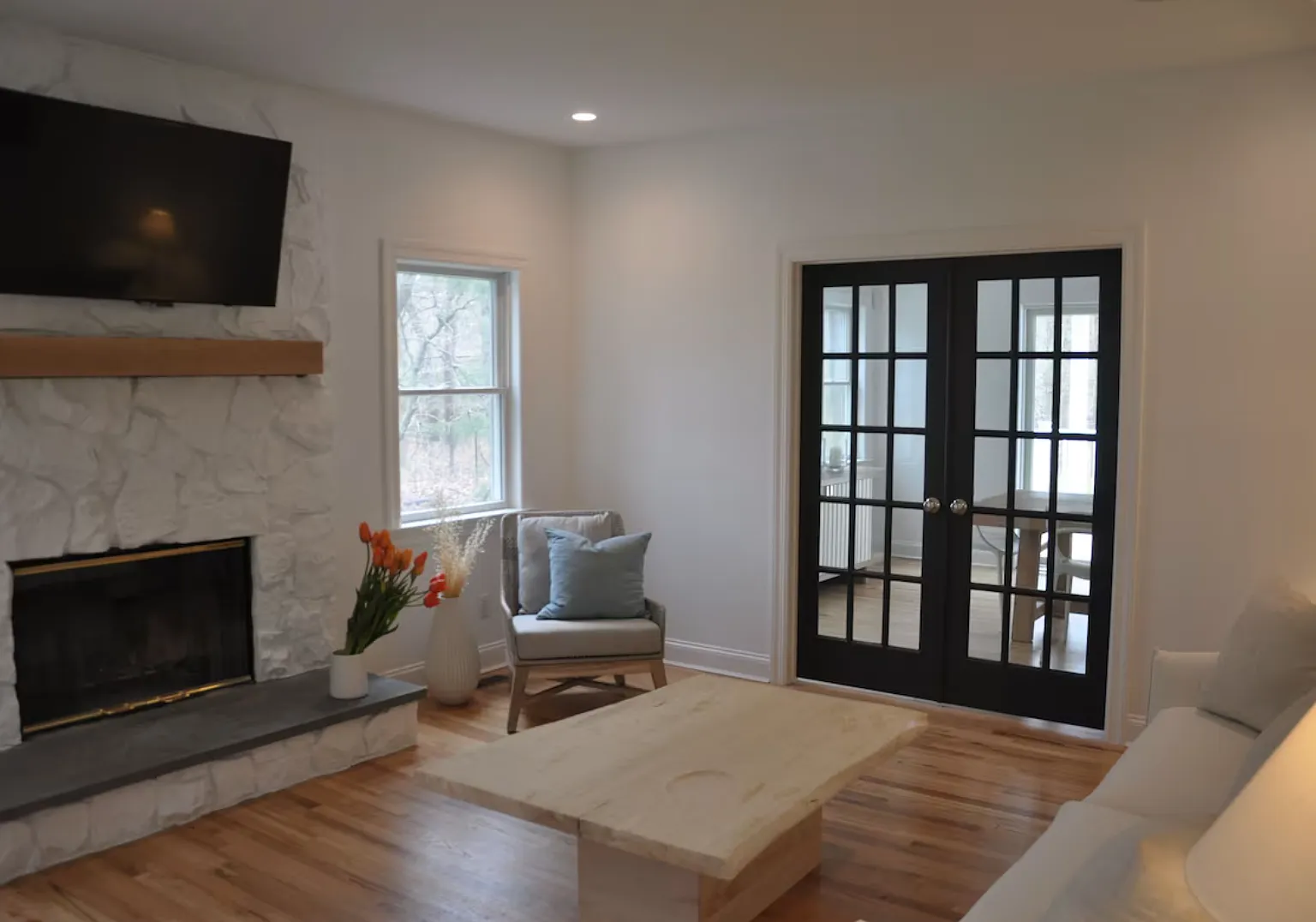 16 Bennett Dr — Photo 4