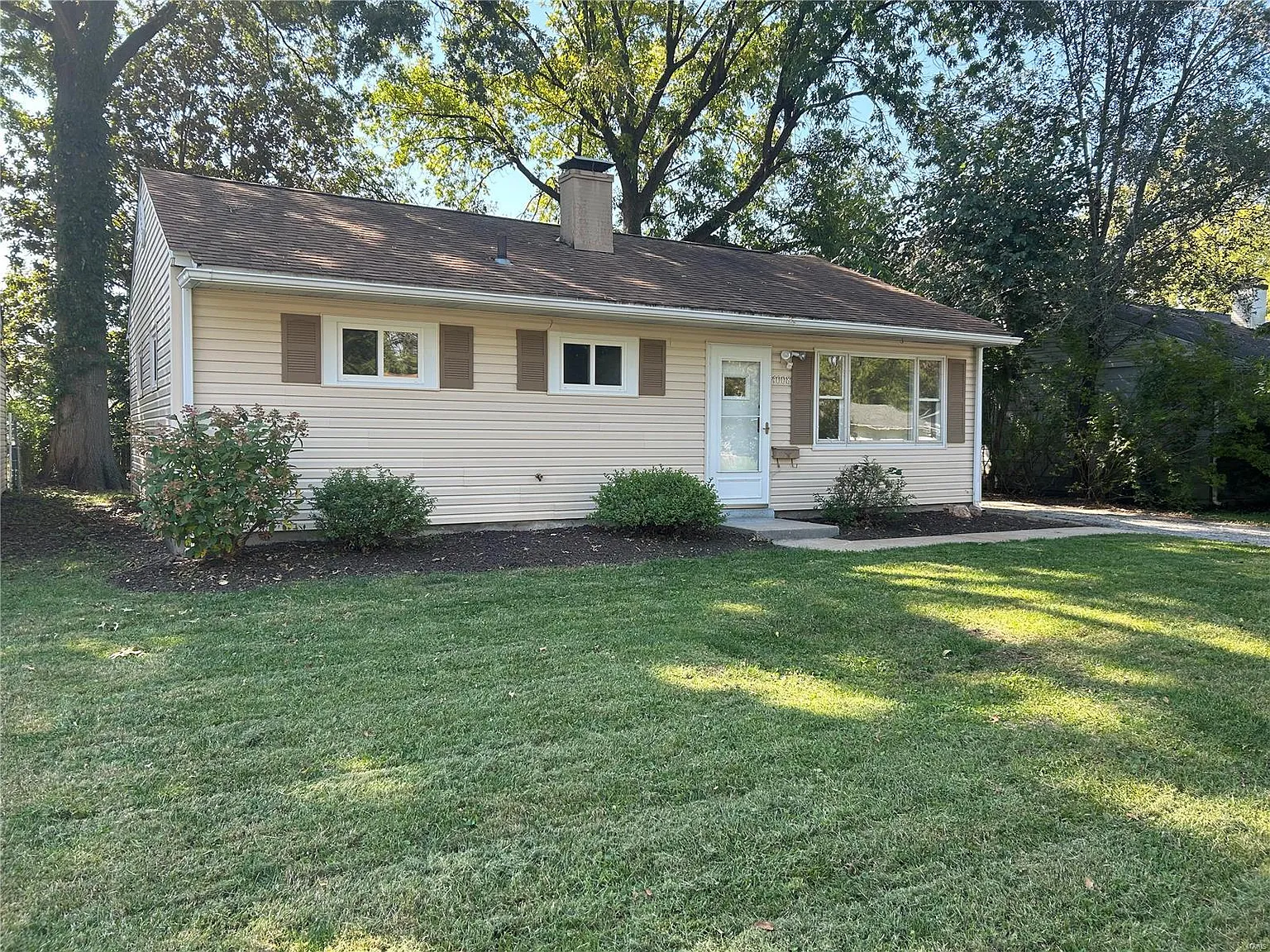 4008 N Park Dr photo 1