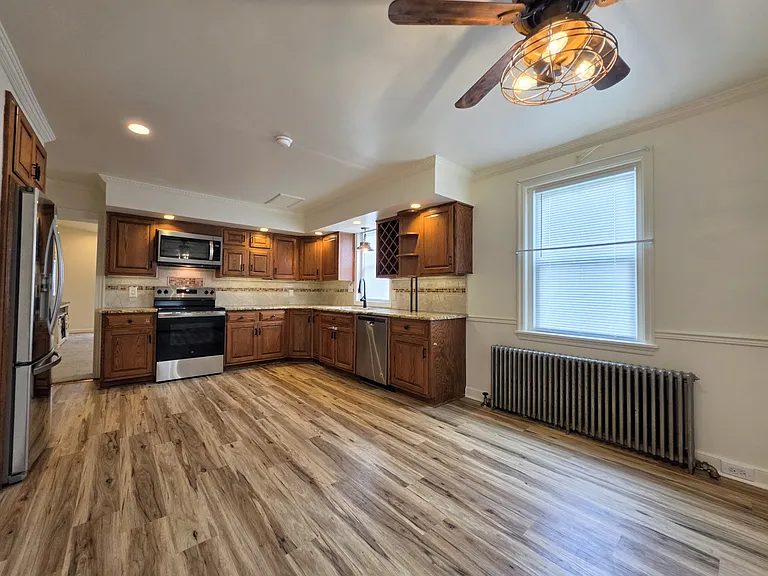 3435 Main St — Photo 8