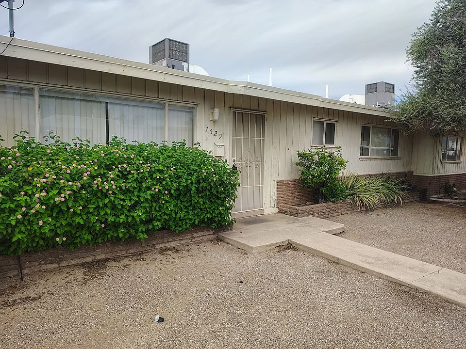1629 N Highland Ave