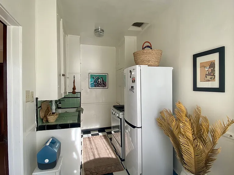 1814 N Normandie Ave #108 — Photo 11