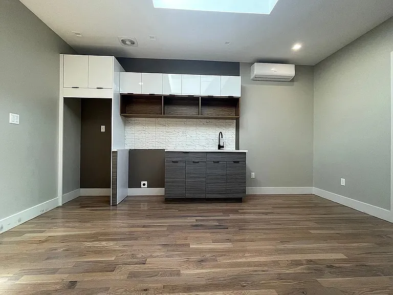 15 Pleasant Pl #3 — Photo 2