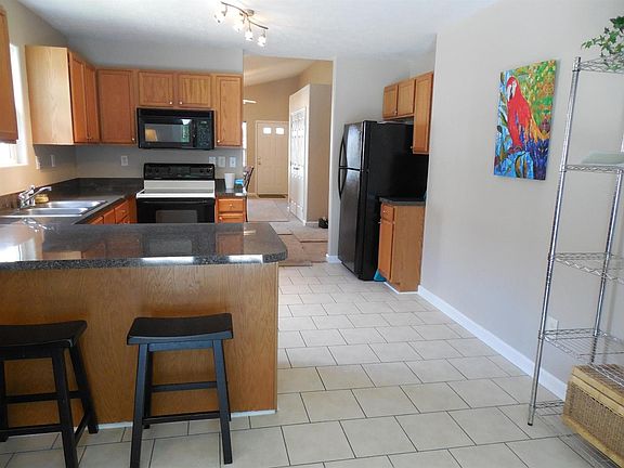 3rd image of 1481 Day Lily Dr