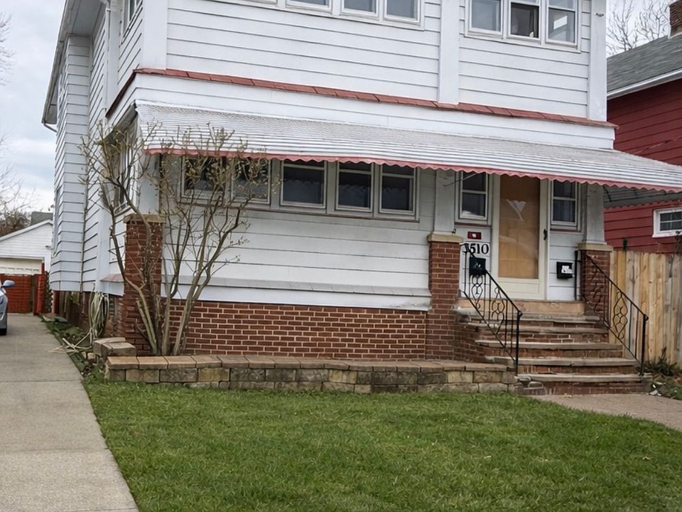 1st image of 3510 W 98th St