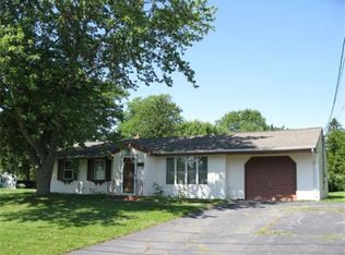 31 Burning Tree Rd, Swansea, MA 02777