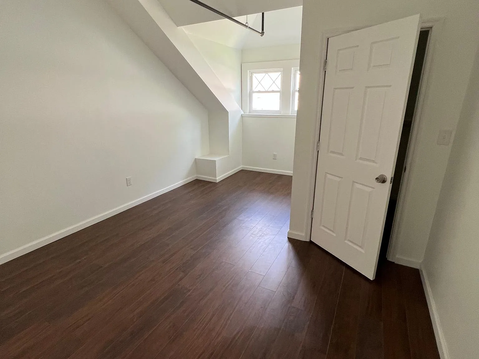 2 bed, 1200 sqft, $1,650 — Photo 4