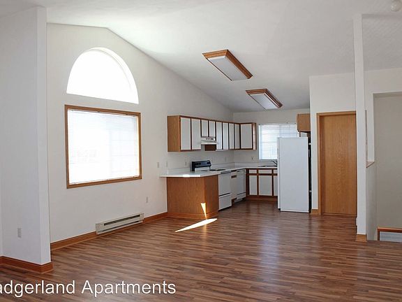 4th image of 3512 Midvale Dr APT 8