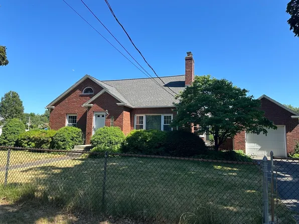 37 Palmer Ave, Chicopee, MA 01020