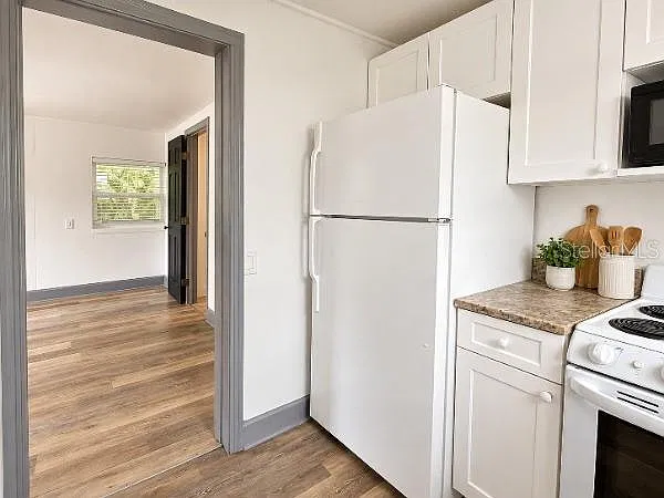 2 bed, 1.0 bath, 618 sqft, $1,195 — Photo 3