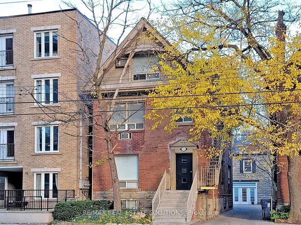93 Spadina Rd, Toronto, ON M5R 2T1