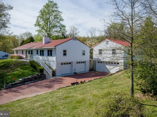 3865 Hunter Rd, Kintnersville, PA 18930