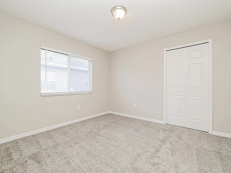 11025 Whittney Chase Dr — Photo 11