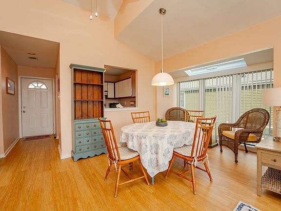 5th image of 12 Tonkin Ct #12