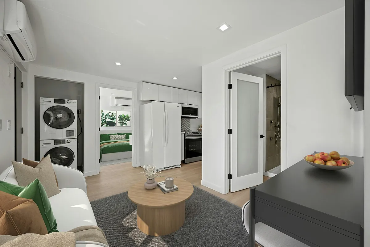 Building Photo - 1139 Bellevue Ave #8
