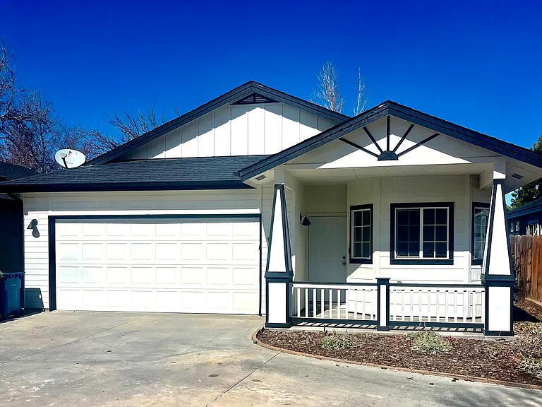 6588 W Battlement Dr — Photo 1