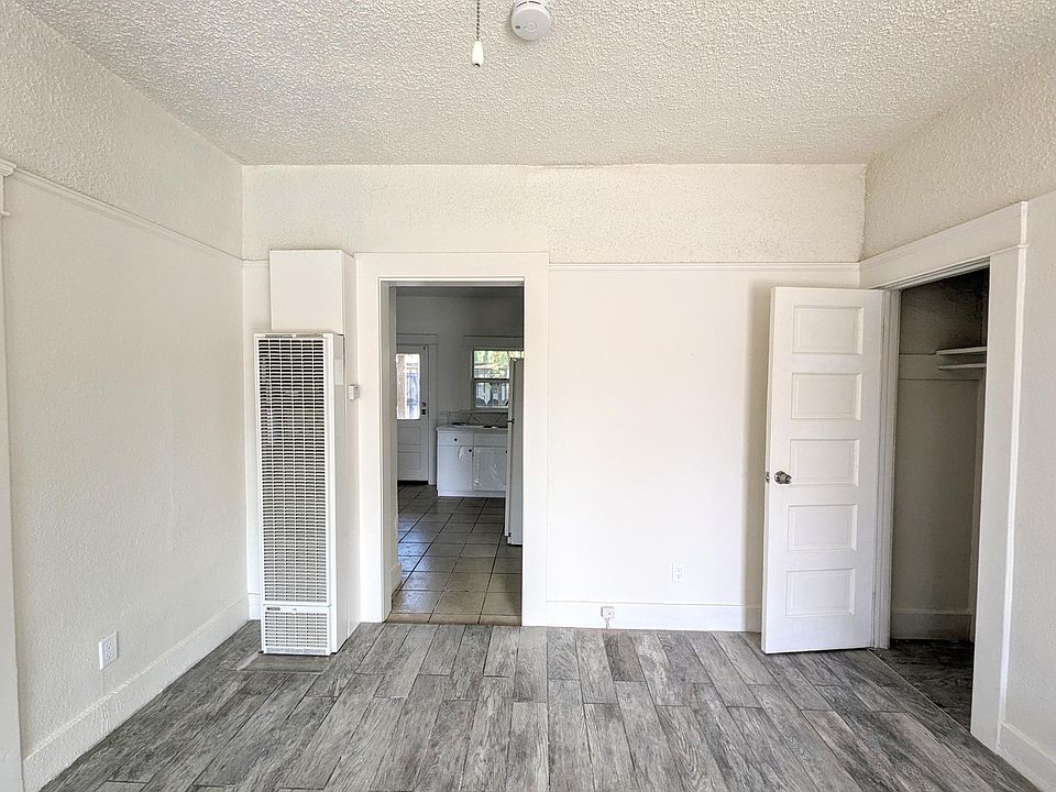 Big living room space with closet