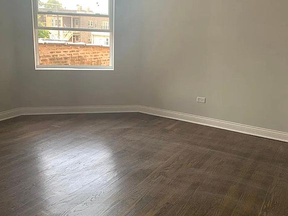 5th image of 7926 S Eberhart Ave #1
