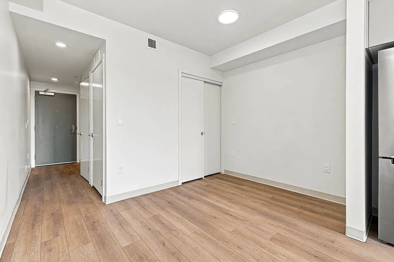1 bed, 416 sqft, $2,130 — Photo 4