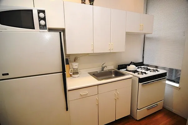 Rented by Consortio Funding LLC | media 17