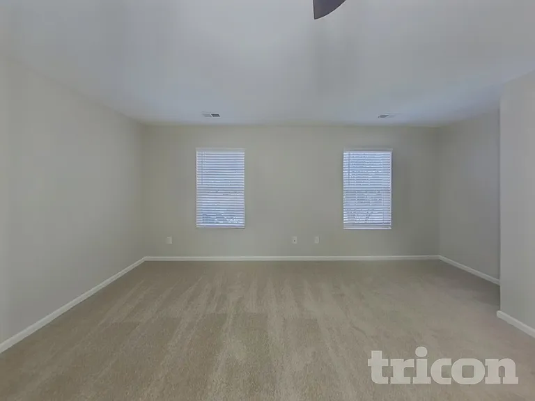 253 Aershire Ct — Photo 6
