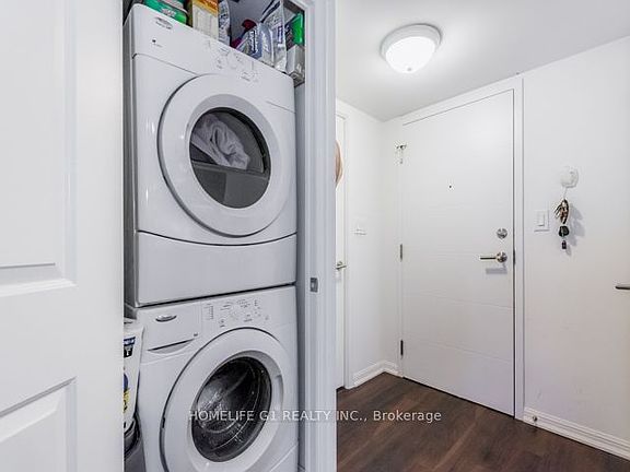 5th image of 400 Adelaide St E #1101