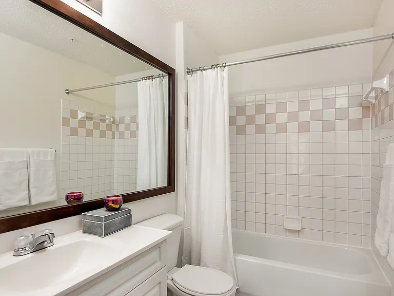 Essex Apartment Homes — Photo 8