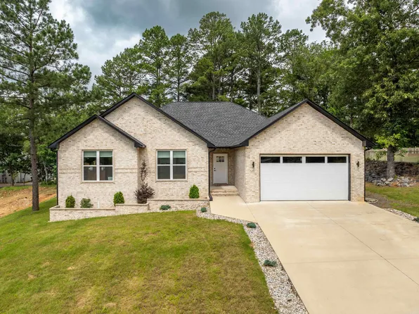 141 Ridgeway Pl, Hot Springs, AR 71901