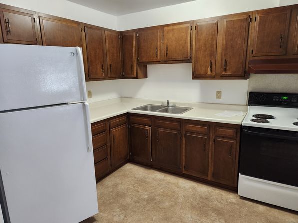 707 N 2nd Ave #18, Edgar, WI 54426