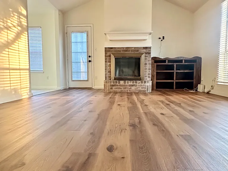 7217 Ashbourne Way — Photo 3