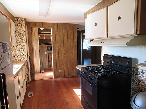 5th image of 4839 S San Pedro Ave