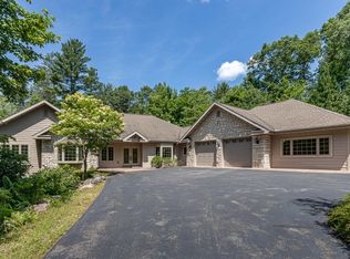9943 Ridgewood Dr, Minocqua, WI 54548