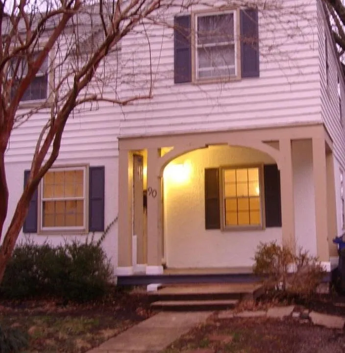90 Hopkins St