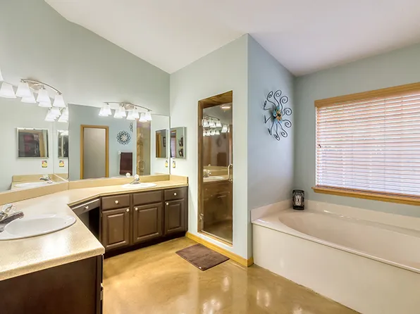 525 Whitecap Cove Ct, Debary, FL 32713