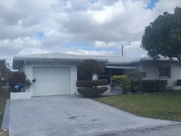 8201 NW 57th Ct, Tamarac, FL 33321