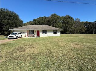 394 Pickensville Rd, Columbus, MS 39702