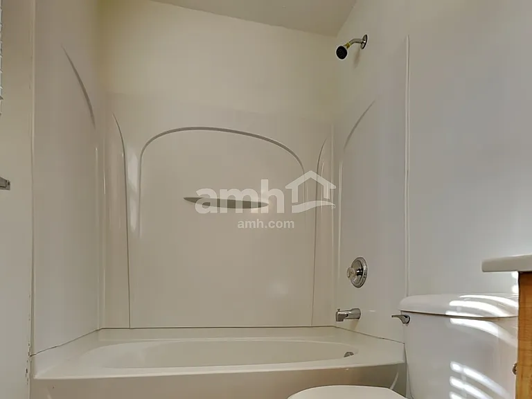 37 Valleyfield Dr — Photo 15