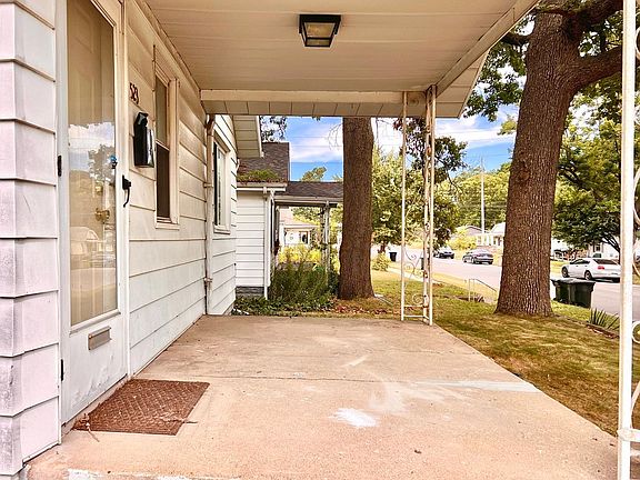 4th image of 523 S 35th St