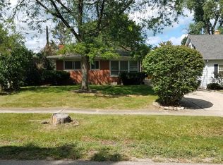 114 Beech Ave, Waukegan, IL 60087